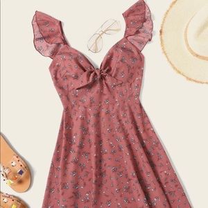 ‫Ditsy Floral Knot Neck Ruffle Trim Dress